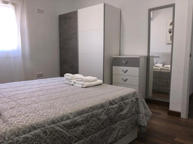 Rg Apartamentos Алмерия Екстериор снимка