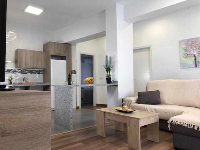 Rg Apartamentos Алмерия Екстериор снимка